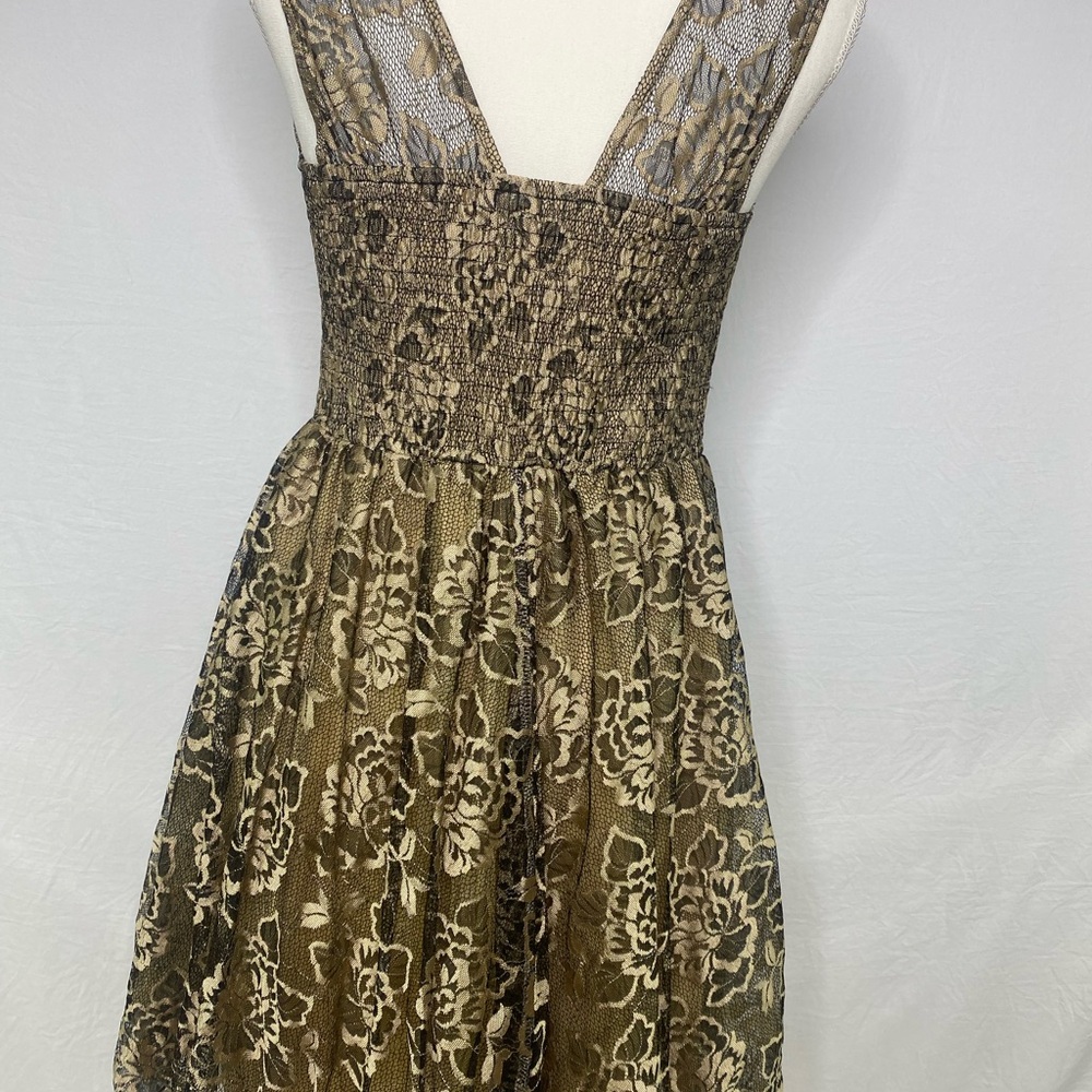 Atarid state size Medium ,black and Gold dress - Picture 3 of 9